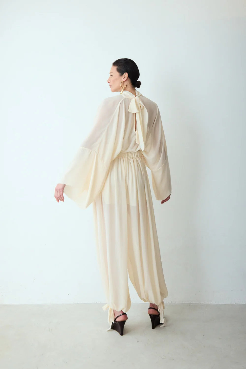 Modernism Crème Top