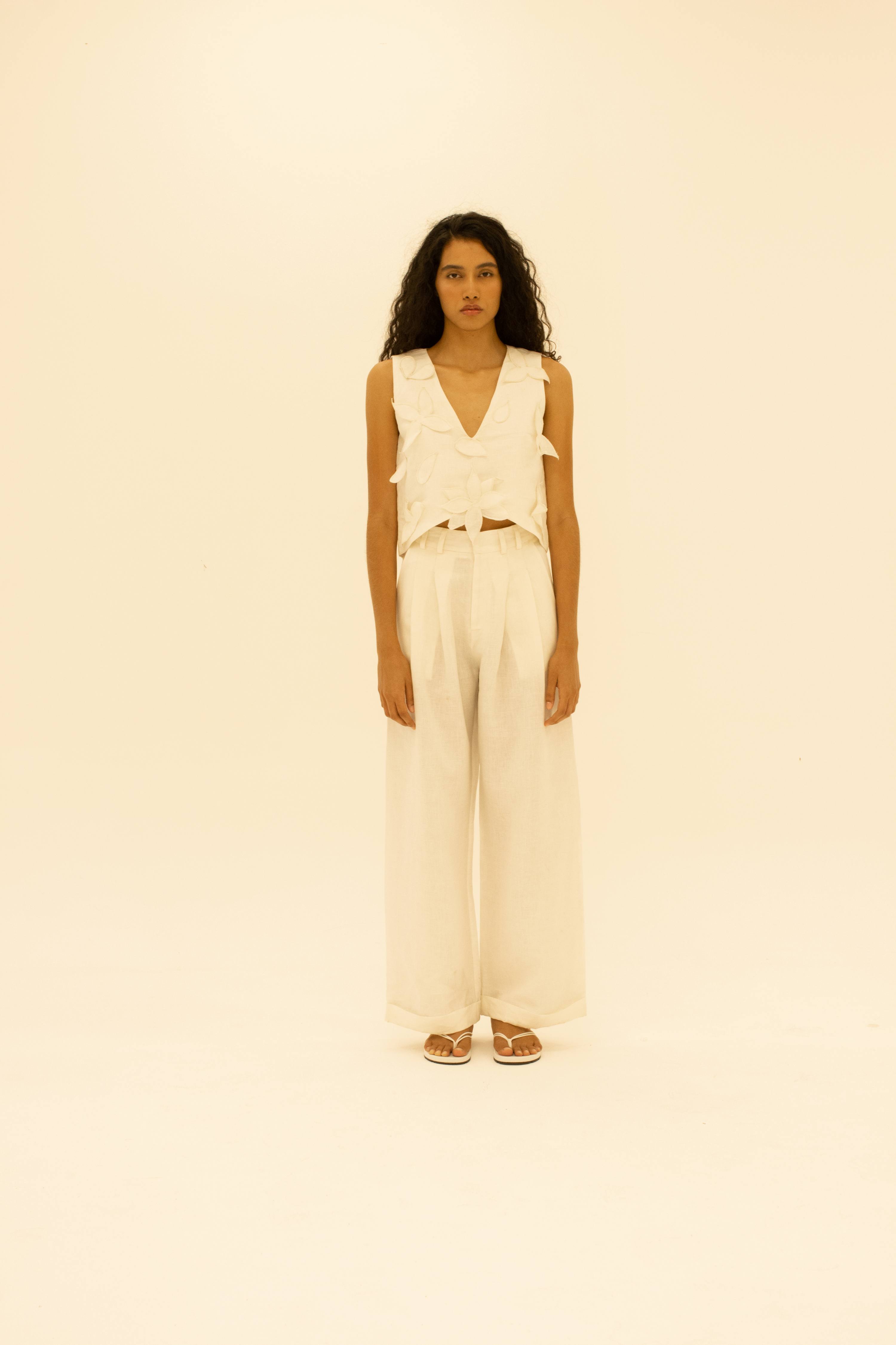 Jardim linen Top  - off white